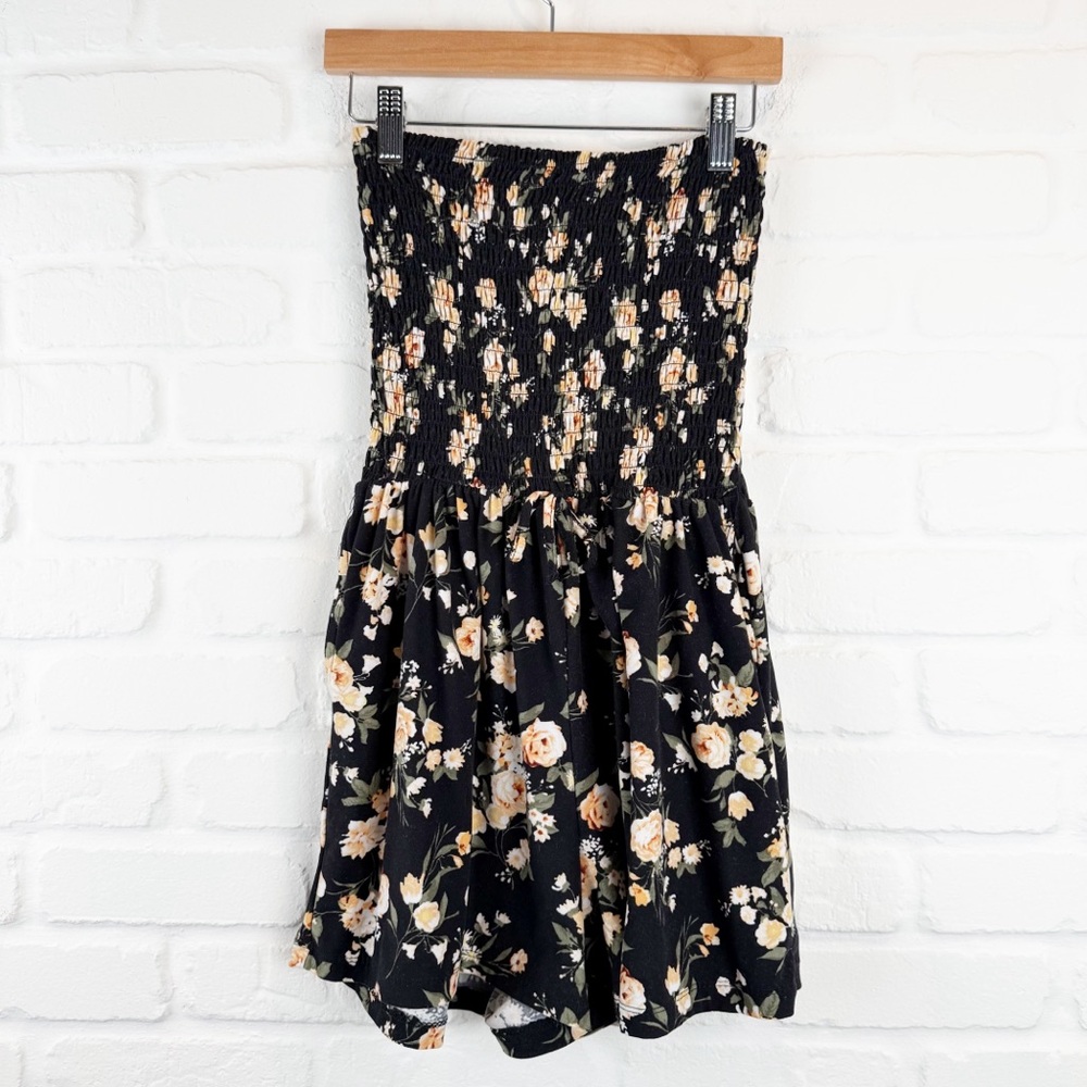 Rue21 Strapless Black and Floral Romper Smocked Tie Waist Shorts Juniors Medium